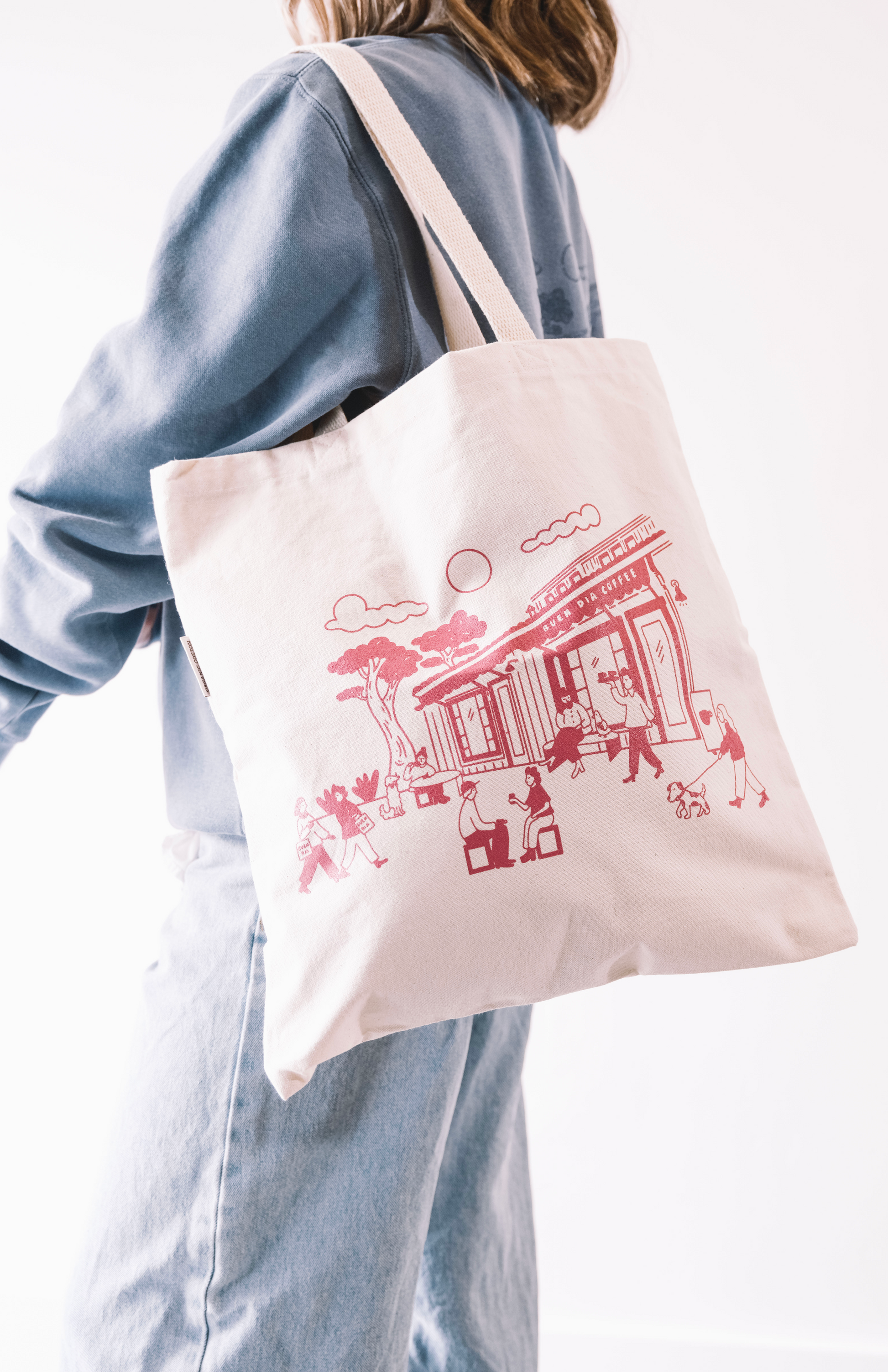 COFFEE SHOP TOTE IN FUCHSIA