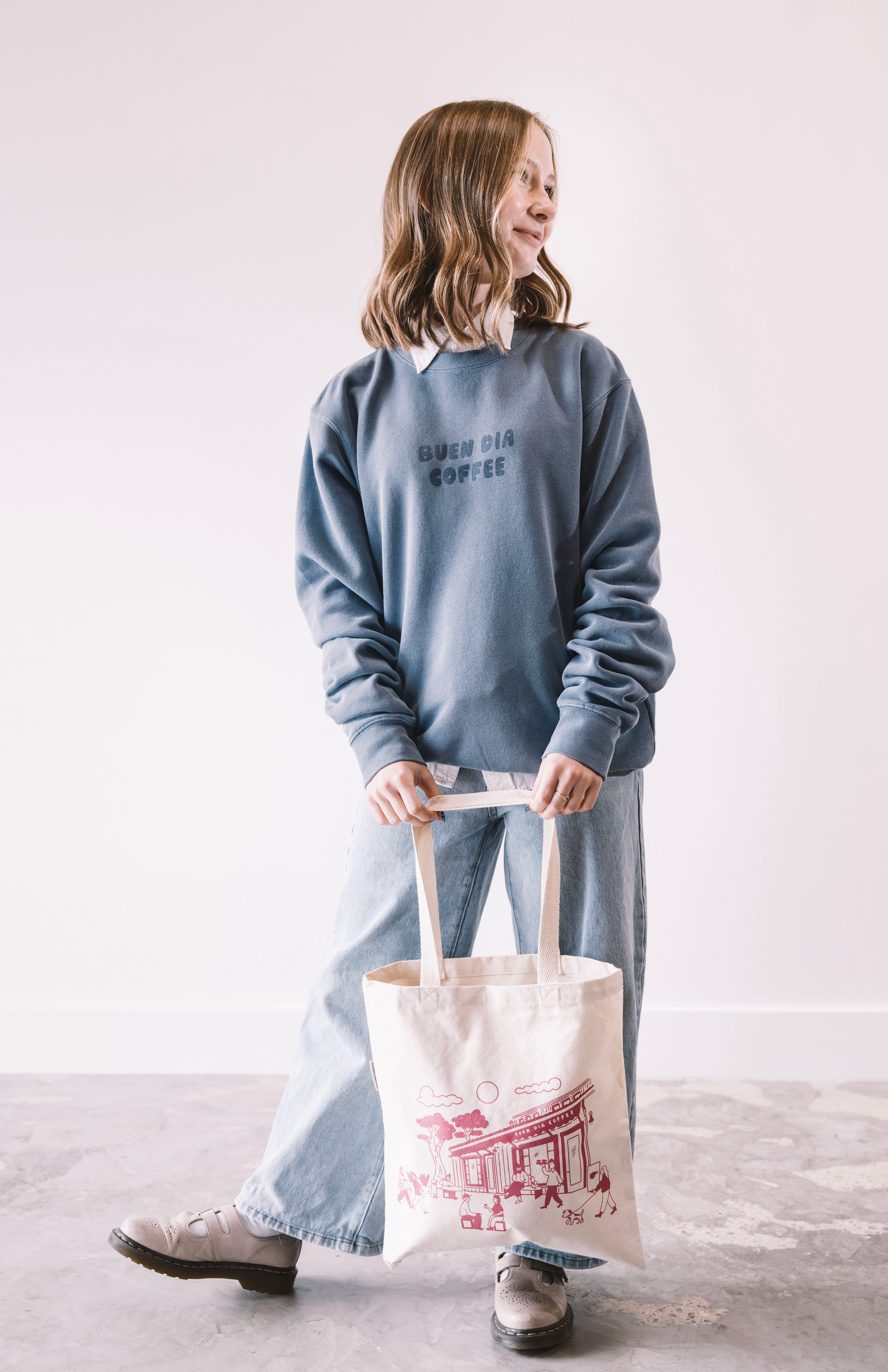 COFFEE SHOP TOTE IN FUCHSIA