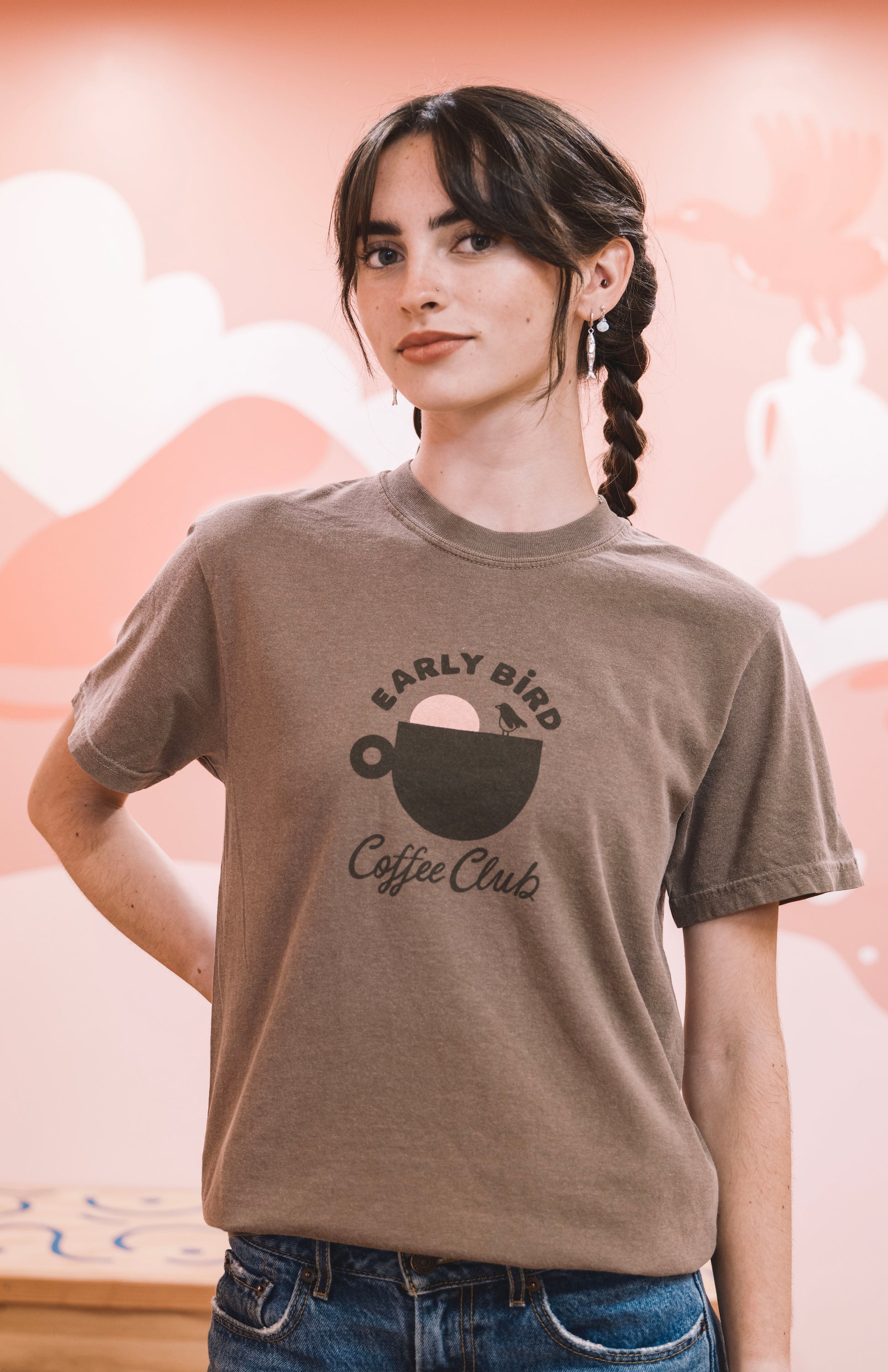 EARLY BIRD COFFEE CLUB T-SHIRT - BROWN